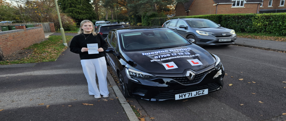 Emily Babey passed FIRST TIME with 1 driver fault